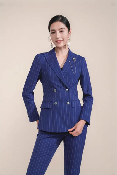 职业女士西装定制